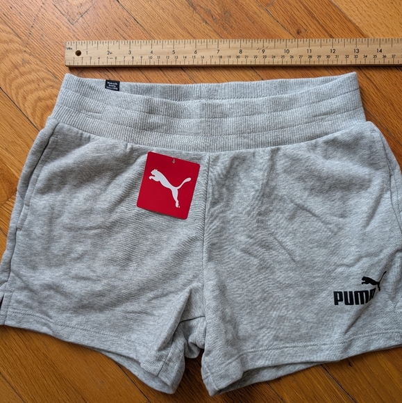 160/161.Nwt PUMA Women's Athletic Gray Shorts - Picture 1 of 6